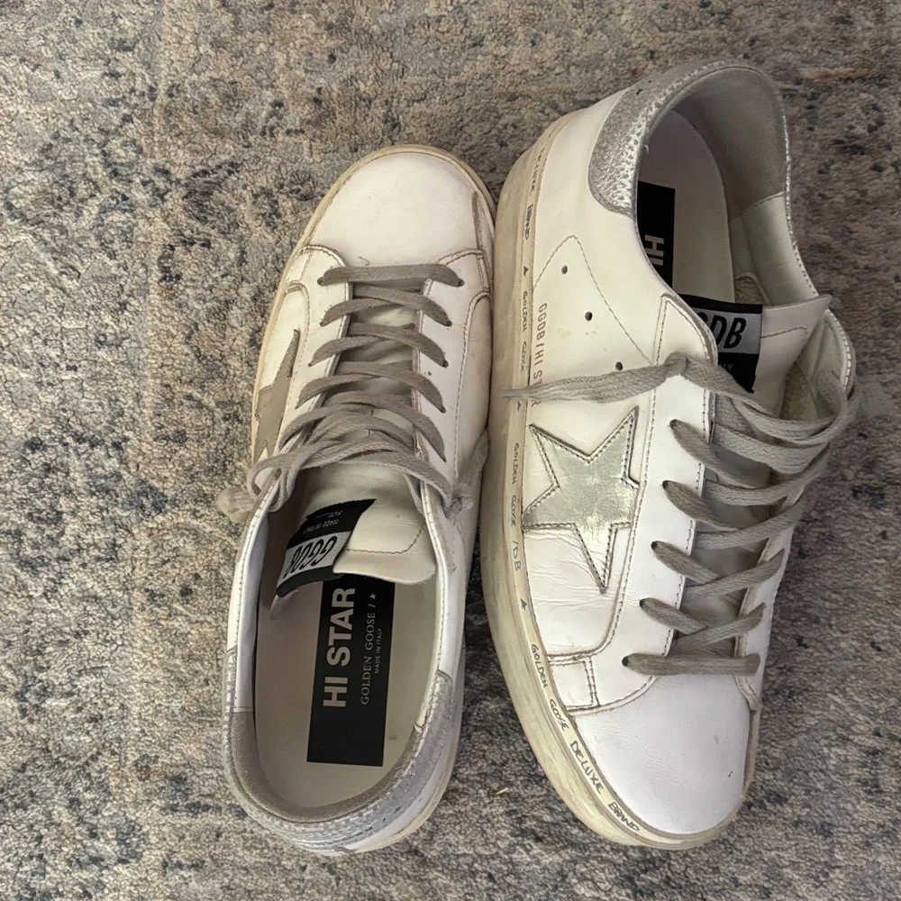 Golden Goose Sneakers Silver Star - Picture 2 of 2